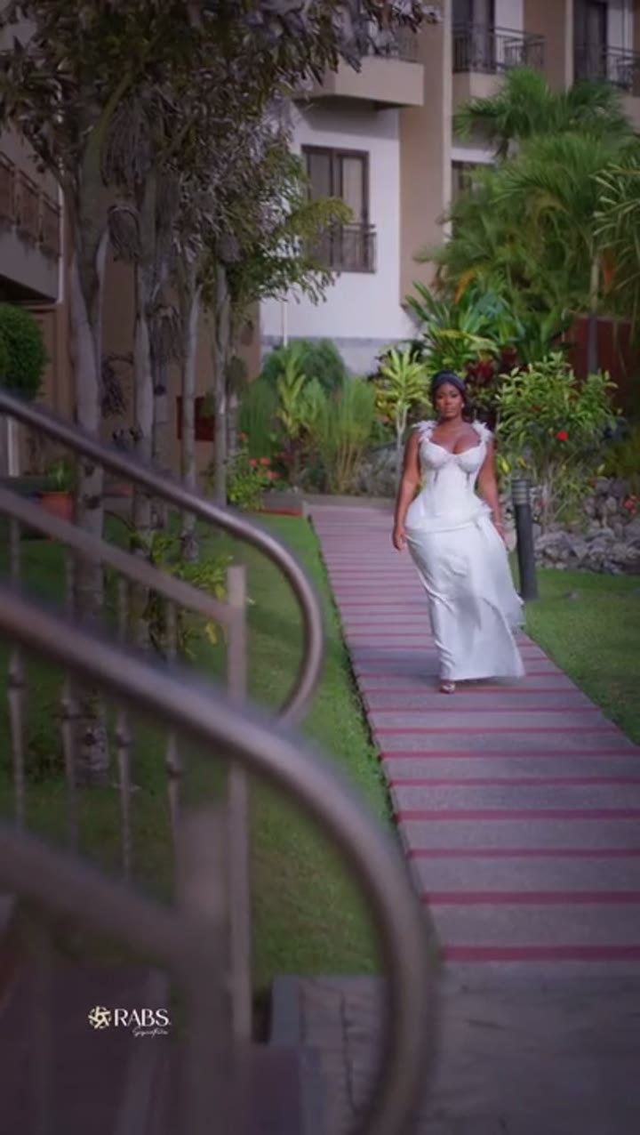 Bridal portrait by Jawlyn Pictures in Cape Coast, Ghana
